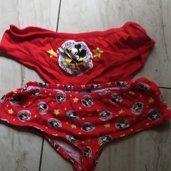 Red and yellow Disney panties - Picture 1 of 7